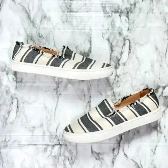 Soludus Striped‎ Canvas Raw Edge Loafer - Picture 1 of 10